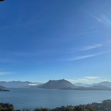 Alba sul lago Stresa Esterno foto