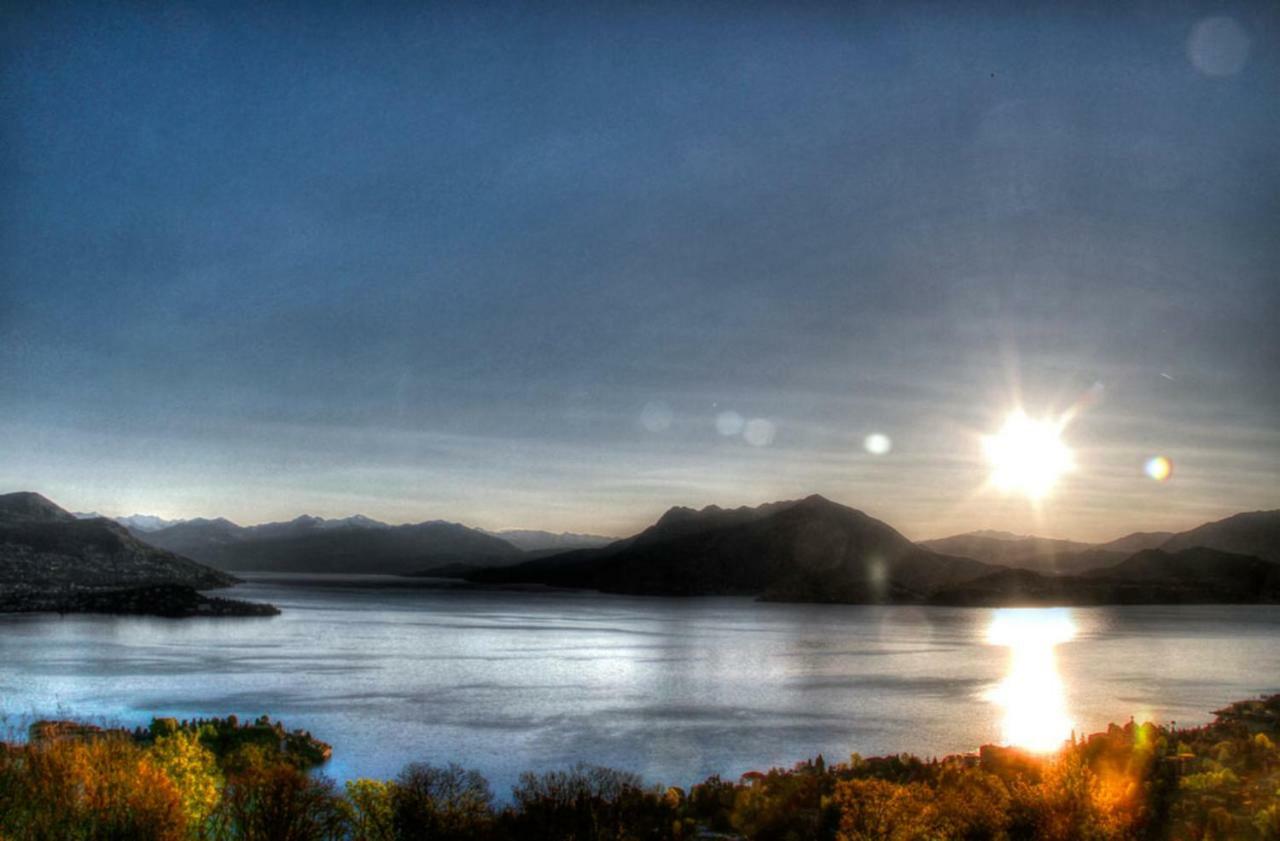Alba sul lago Stresa Esterno foto