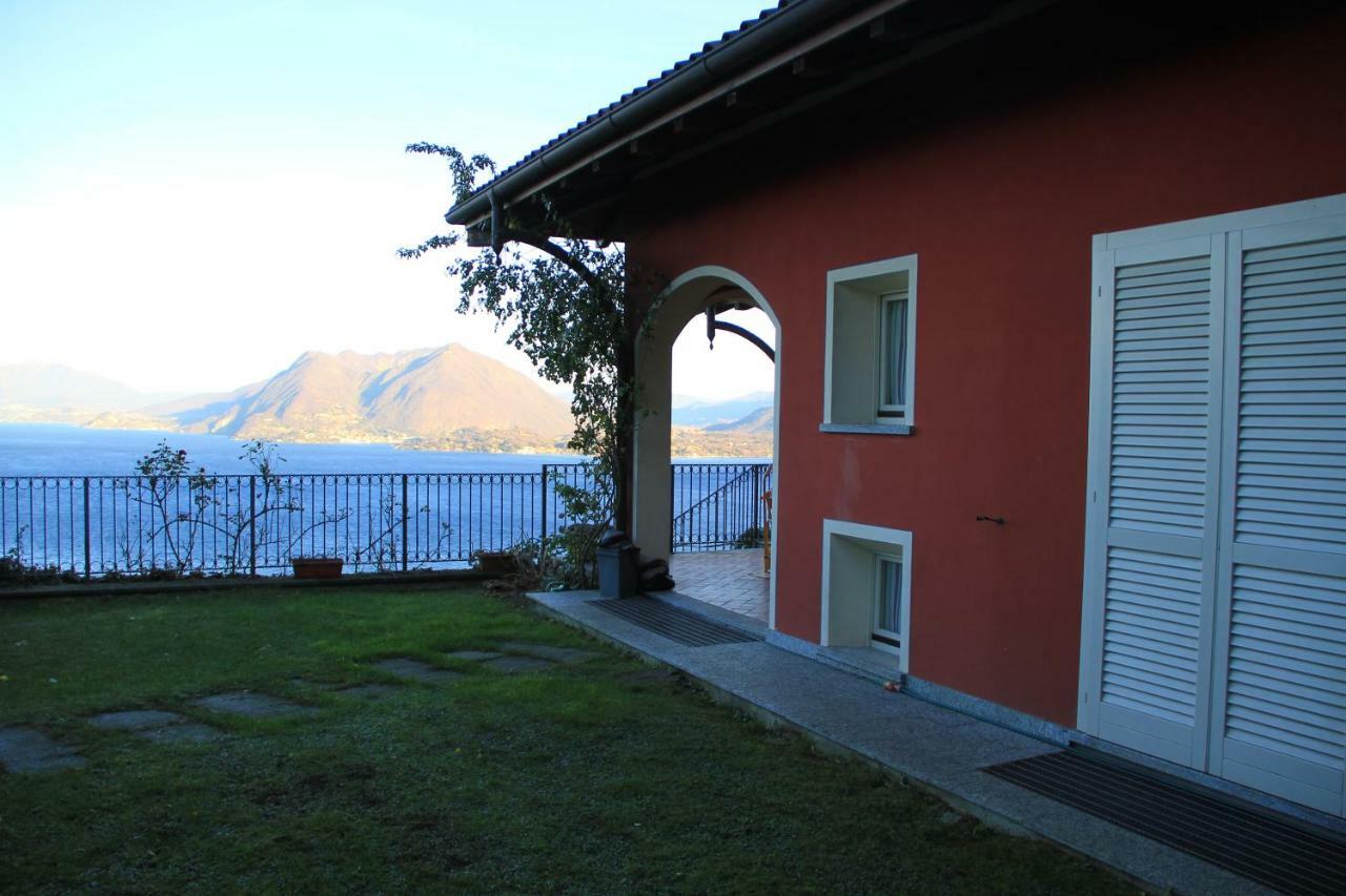 Alba sul lago Stresa Esterno foto